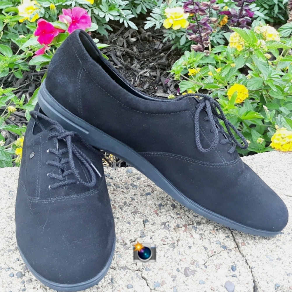 Easy Spirit Motion Lace Up Oxford Shoes - Size 9 1/2 Black Suede Shoes